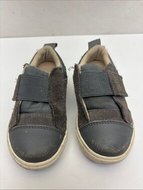 UGG sneakers for toddler boy, box 73